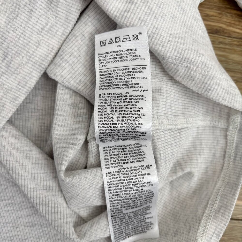 Athleta Signature Rib Crop Tee in Grey Heather Size Medium - Picture 7 of 7